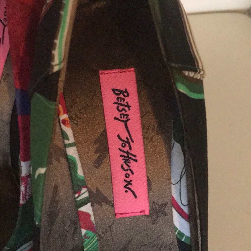 Besty Johnson Multi Color Pumps - Picture 5 of 8